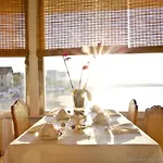 The Albatroz Hotel 
